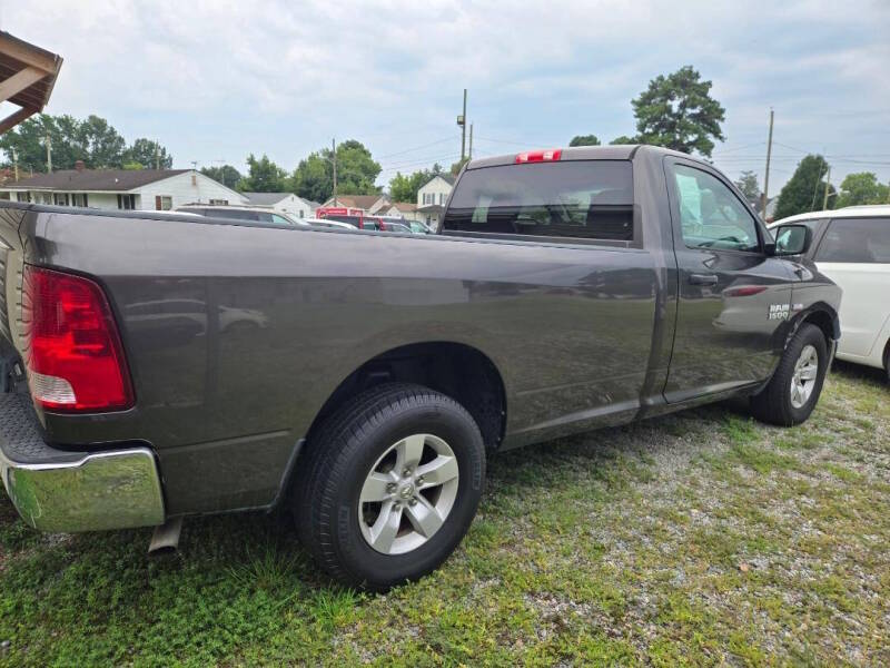 ram ram 1500 pickup 2017 3C6JR6DT5HG750722 image ram ram 1500 pickup 2017 3C6JR6DT5HG750722 image